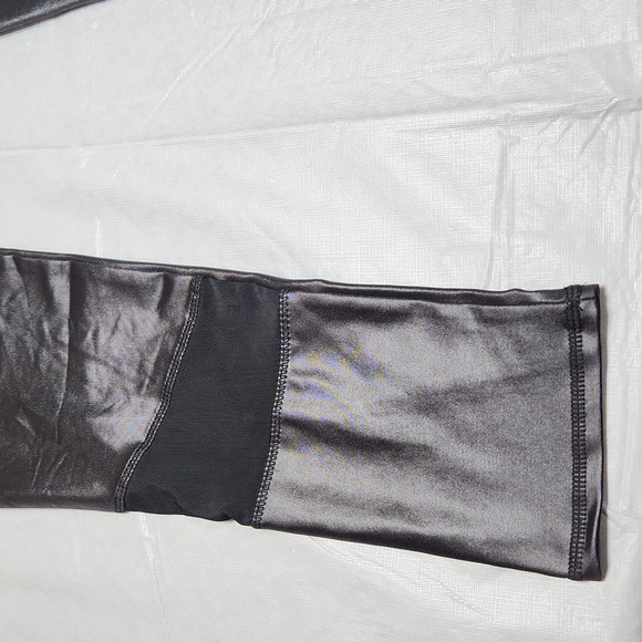 Energy Legging - Picture 2 of 11